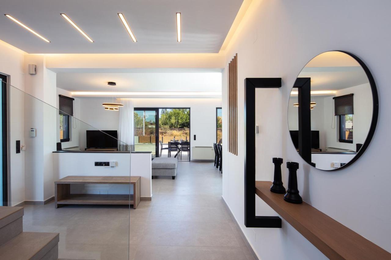 Sunnyside Villas, Ideal For Vibrant Stays,By Thinkvilla Pigianos Kampos  Extérieur photo